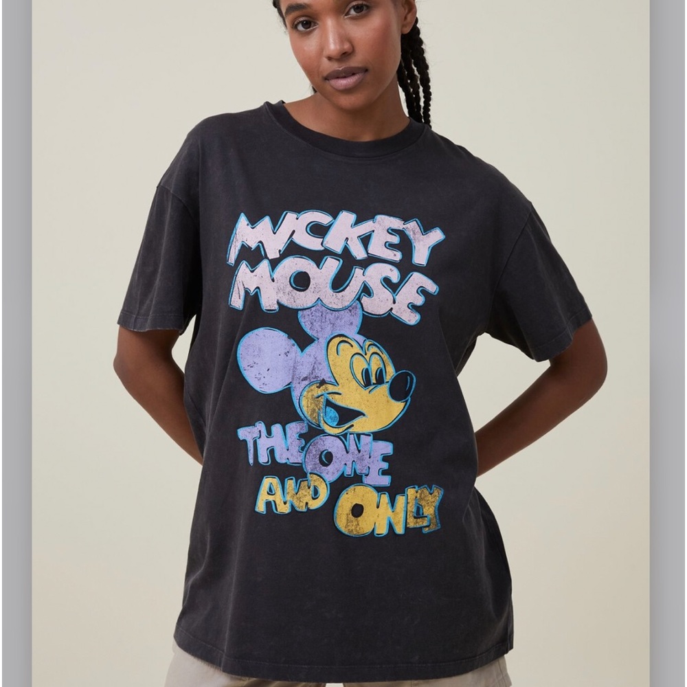 ⭐️ Mickey Mouse Shirt ⭐️